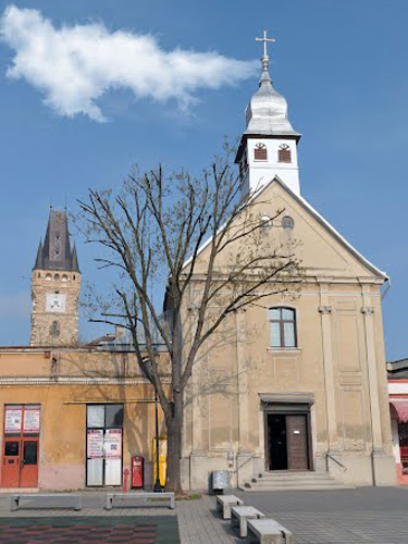 Foto Biserica romano-catolica "Safantu Nicolae"